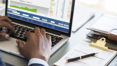 Como instituições financeiras avaliam o risco de crédito dos clientes?
