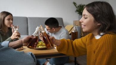 Ideias para organizar um happy hour prático e divertido em casa