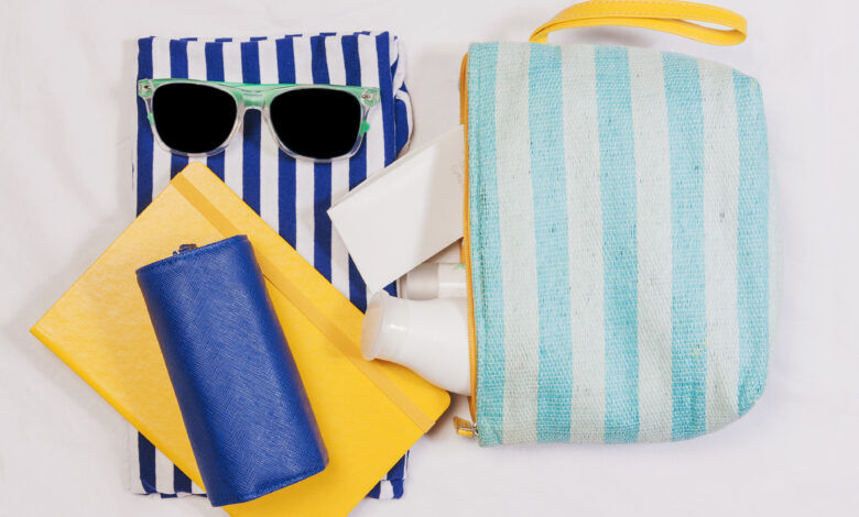 O que não pode faltar na sua mala para curtir a praia com estilo